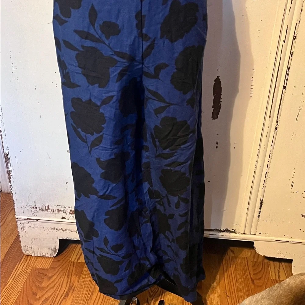 Kate Spade One-Shoulder jumpsuit in Navy and Black Floral - Picture 3 of 11